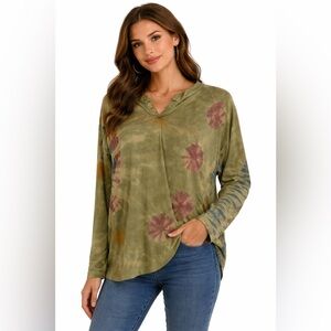 Earthbound Trading Company Tie-Dye Long Sleeve Top EUC